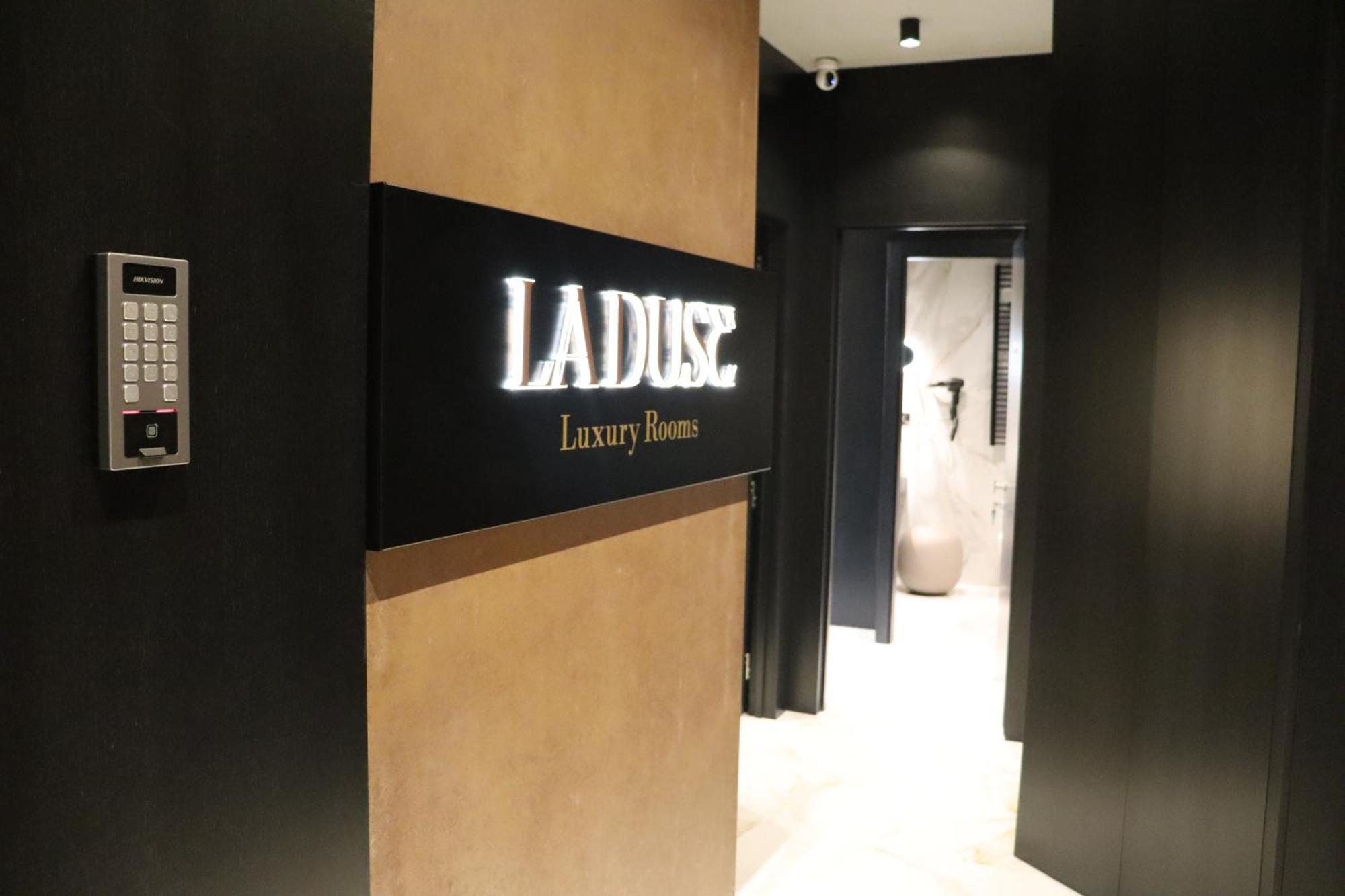 La Duse Luxury Rooms Пескара Екстериор снимка